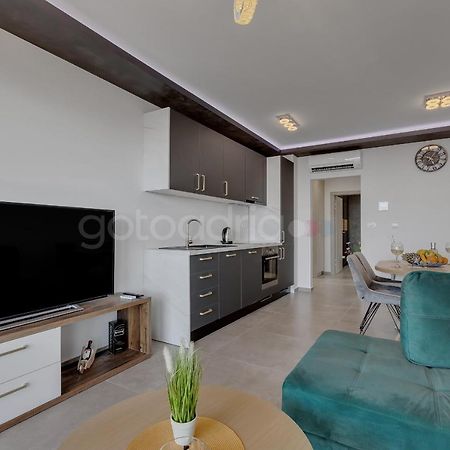 Luxury Seaview Apt Luki - Free Parking Makarska Buitenkant foto