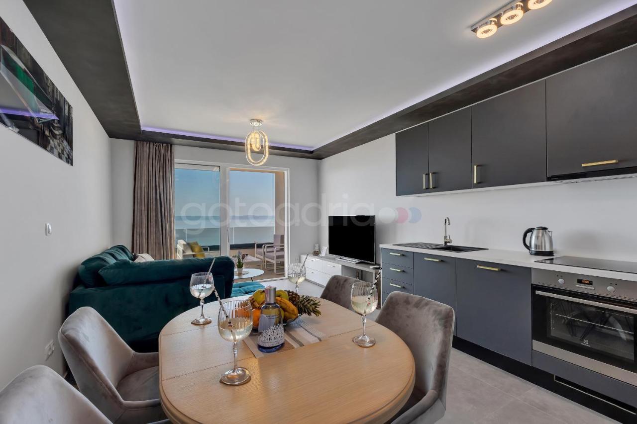 Luxury Seaview Apt Luki - Free Parking Makarska Buitenkant foto